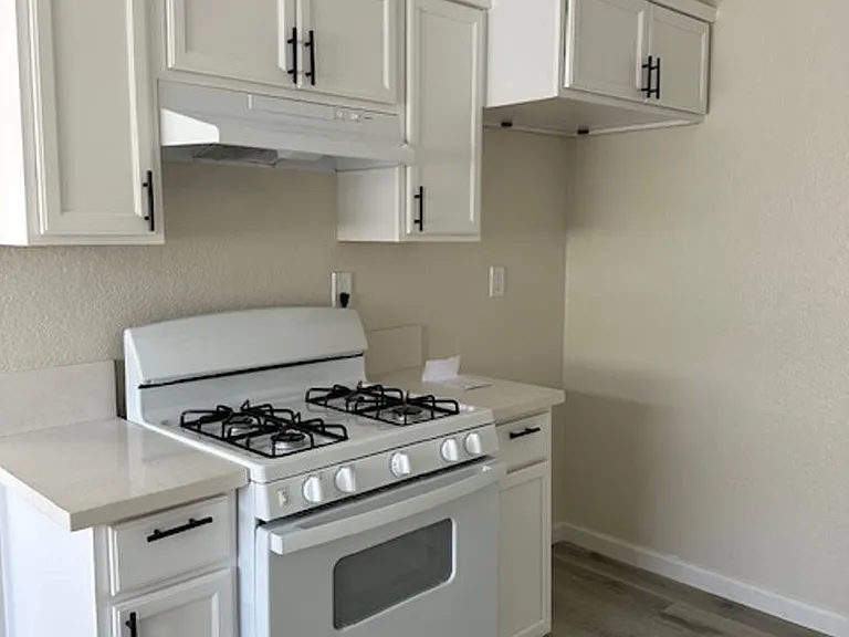 8619 Willis Ave — Photo 9