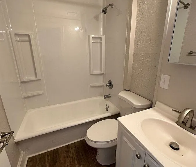 444 N 18th St #6 — Photo 8