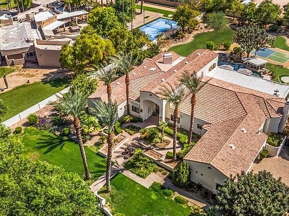 3rd image of 7475 E Jackrabbit Rd