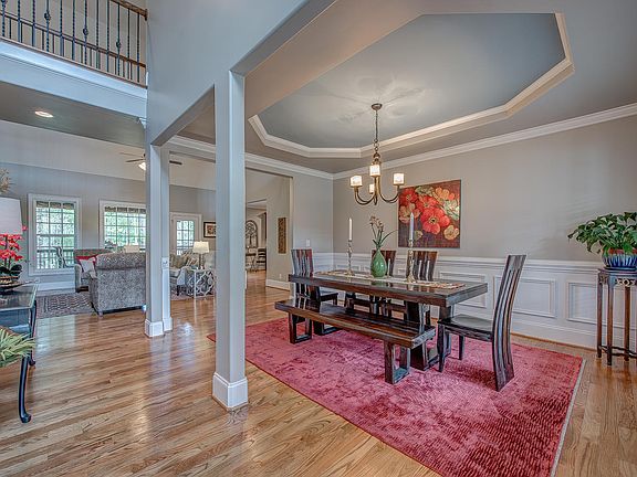3rd image of 108 Village Glen Way
