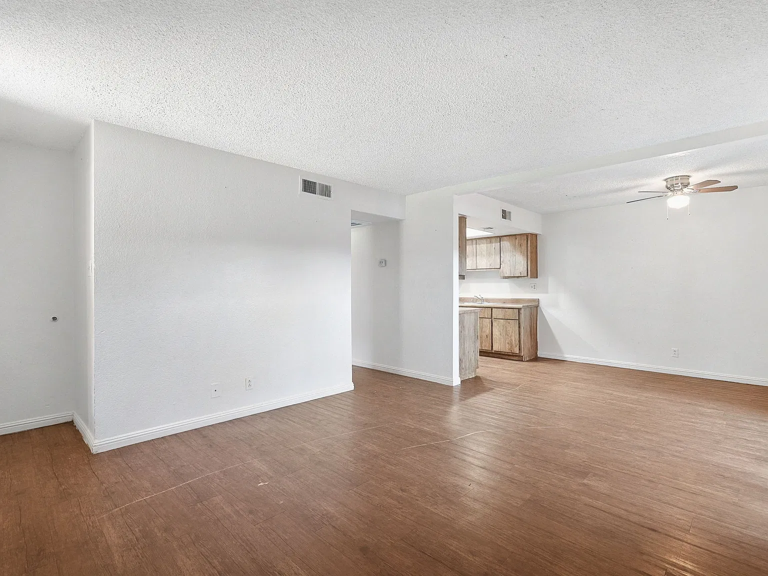 The Graybriar Condos — Photo 4