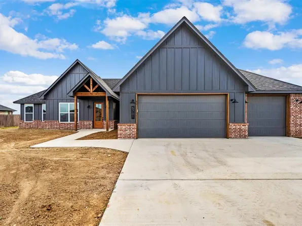 5701 Tadpole Dr, Elgin, OK 73538