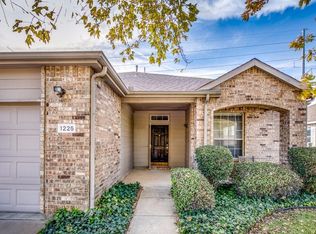 1225 River Ridge Rd, Roanoke, TX 76262