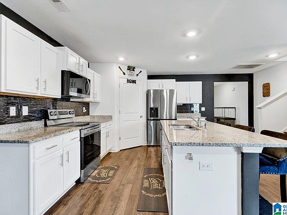 3rd image of 17940 April Leigh Cir