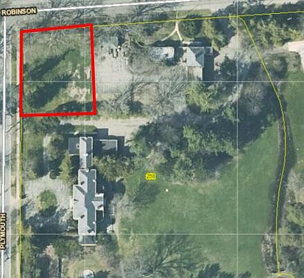 2nd image of 250 Plymouth Ave SE #3