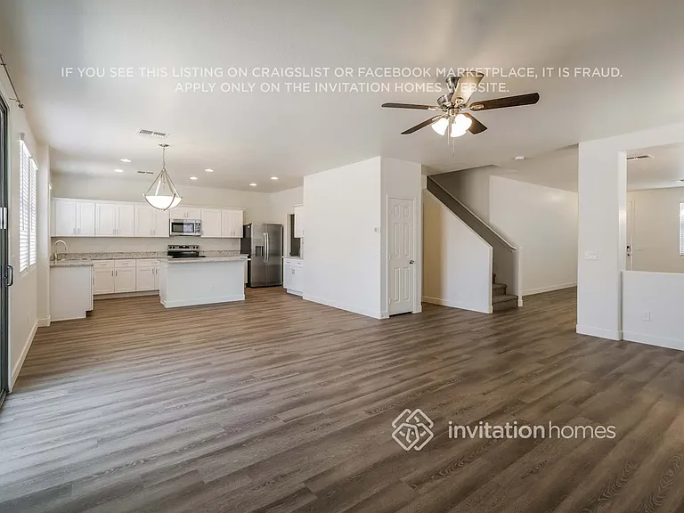 1806 E Patrick Ln — Photo 9