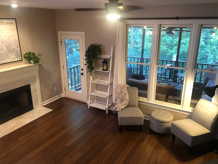 221 Windbyrne Dr — Photo 3