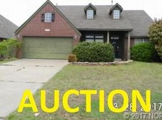 19619 E 50th St S, Broken Arrow, OK 74014