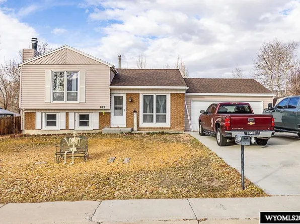922 Quincy Dr, Rock Springs, WY 82901