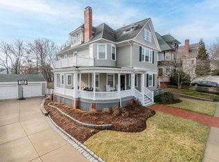 15 Humboldt Ave, Providence, RI 02906