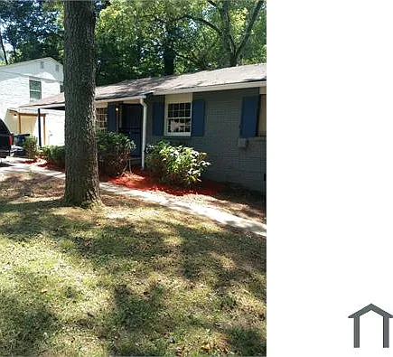 5 bed, 1350 sqft, $1,900 — Photo 3
