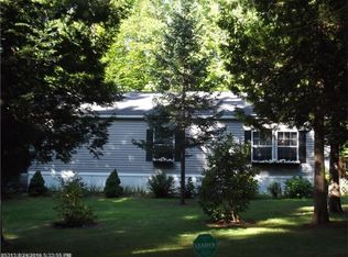 8 Alling Ln, South Paris, ME 04281