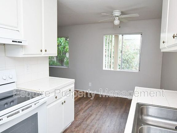 5th image of 1940P Los Feliz Dr