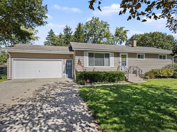 655 Ansley Dr, Saint Joseph, MI 49085