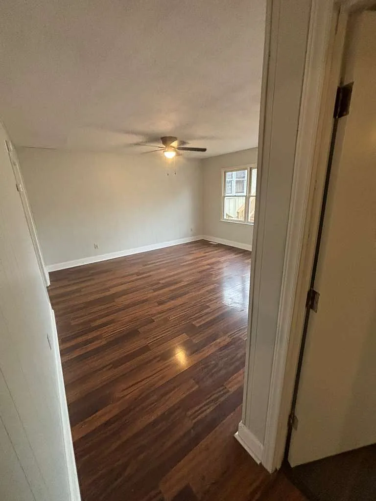 808 Culbreth Avenue - Unit... — Photo 2