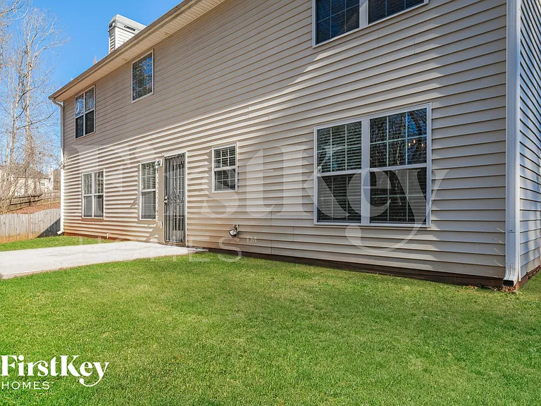 250 Landon Way — Photo 16