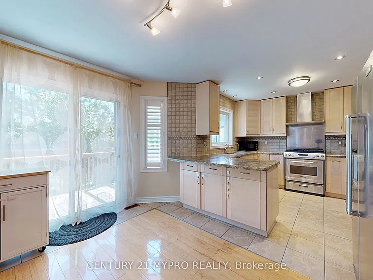 1 Brookwood Dr — Photo 6