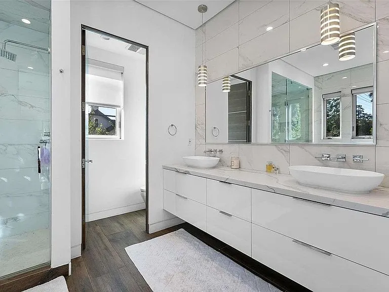 801 N Kilkea Dr — Photo 6