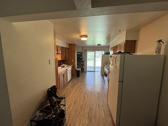 3rd image of 1720 NE Wheatland Dr