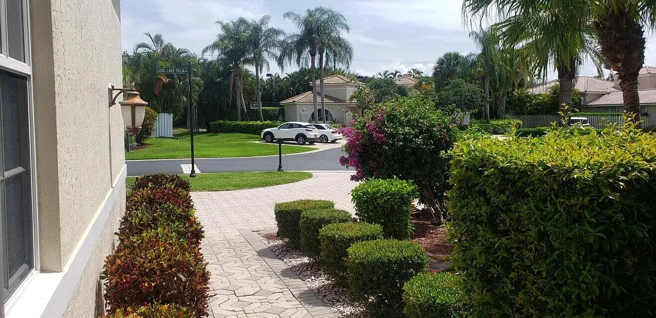 4 bed, 2.5 bath, 2507 sqft, $16,800 — Photo 3