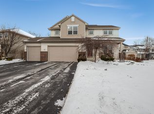 975 Creekwood Dr N, Champlin, MN 55316