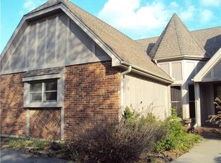 607 NE 97th Ter, Kansas City, MO 64155