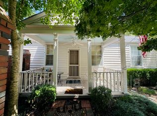 68 1/2 Ashley Ave, Charleston, SC 29401