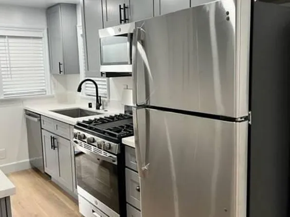 1821 Chino St #A, Santa Barbara, CA 93101