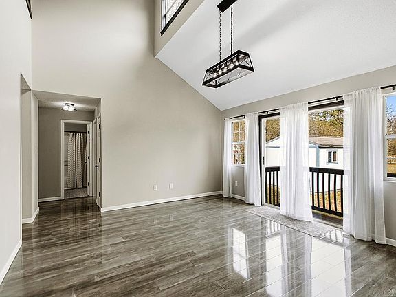4th image of 117 W Lea Cir