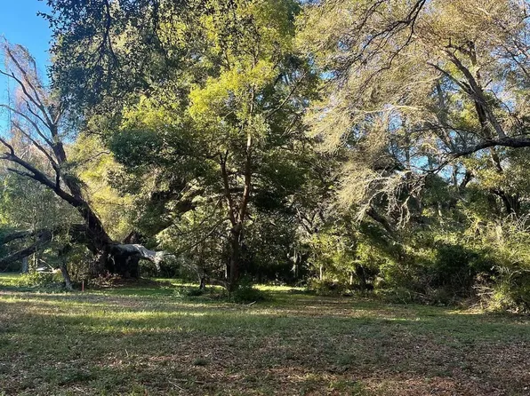 10600 Dora Hand Ln, Foley, AL 36535