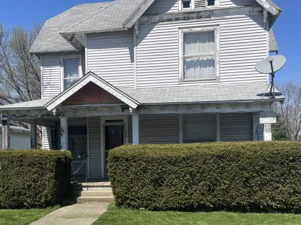 220 E Jackson St, Mulberry, IN 46058