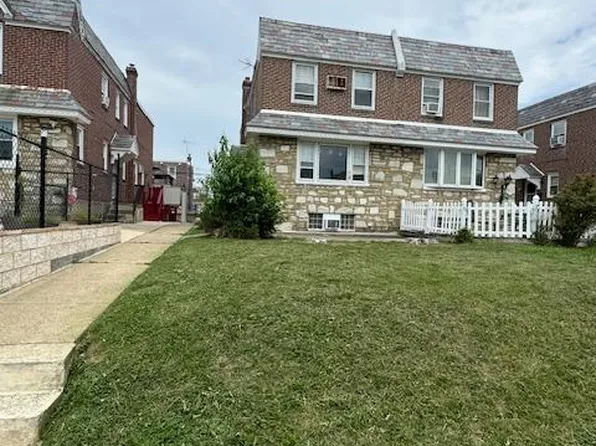925 Brighton St, Philadelphia, PA 19111