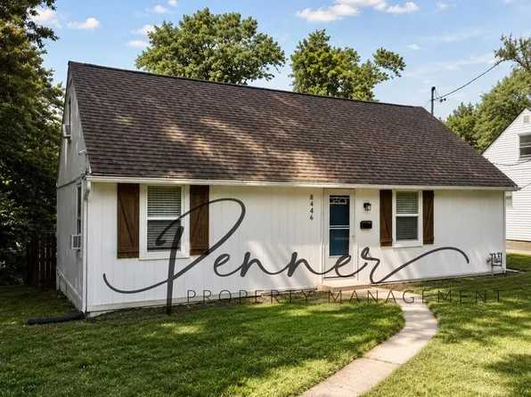 8446 Oak St, Kansas City, MO 64114