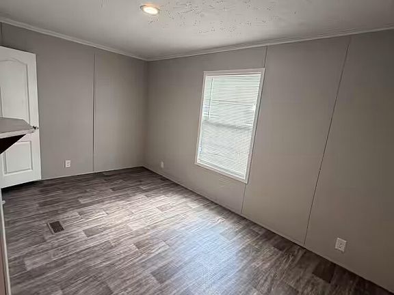 3rd image of 3615 Percival Rd Lot 114