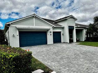 17511 Fairwinds Dr, Bradenton, FL 34202