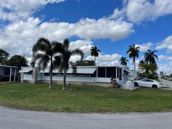 8501 SW 21st Court, Davie, FL 33324