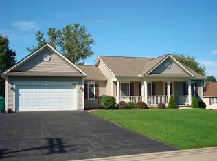 1502 English Rd, Rochester, NY 14616