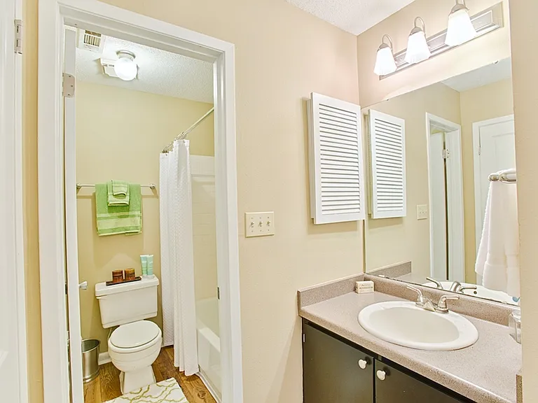 2 Bedroom Luxury - Model Apartment