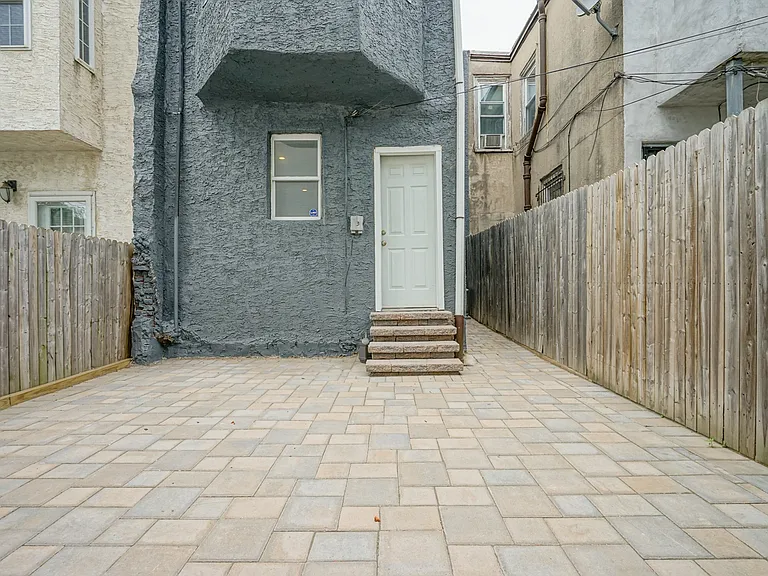 1343 S 19th St — Photo 13