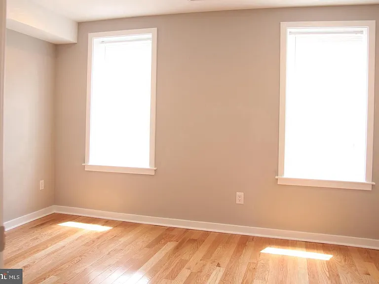 2023 Brown St — Photo 14