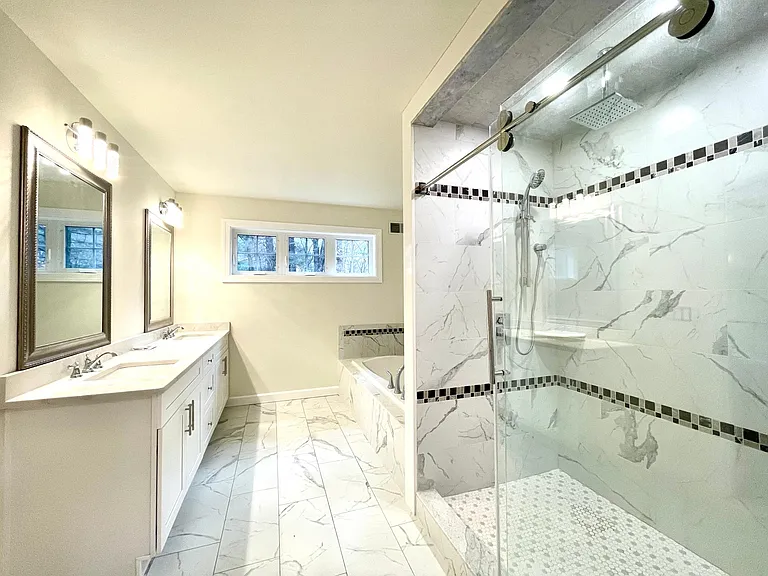 9 Poplar Dr #A — Photo 23