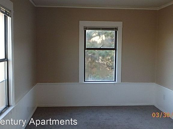 3rd image of 715 4th Ave N #35
