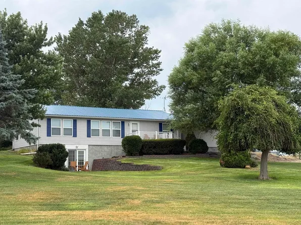 5605 SW RIDGECREST CIRCLE, North Platte, NE 69101