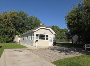 1567 S 100th STREET, West Allis, WI 53214