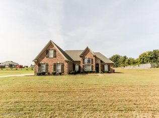 5459 Tulane Rd, Horn Lake, MS 38637