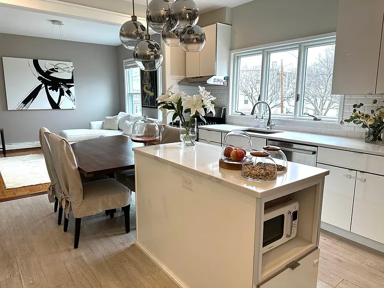 133 Webster Ave #2 — Photo 1