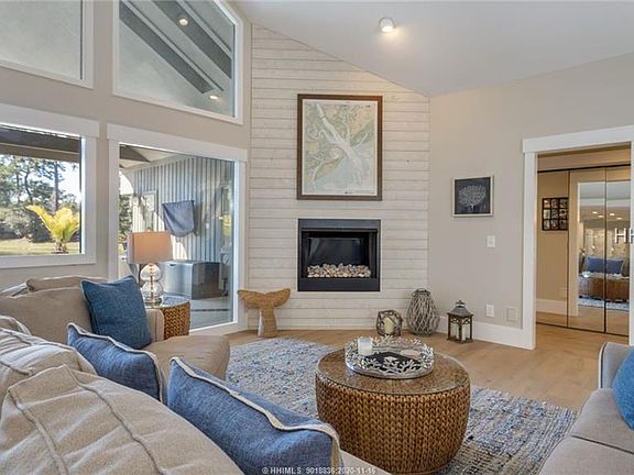 4th image of 11 Oyster Bateau Ct