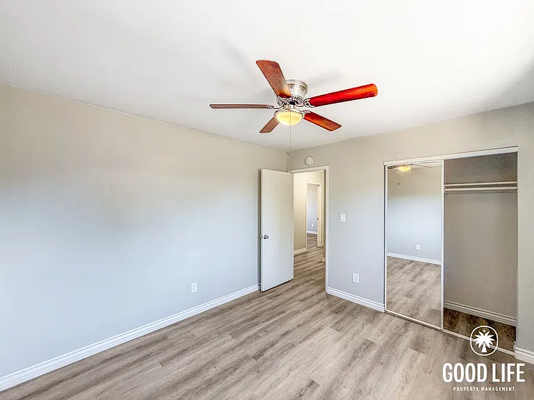 3BD/1BA Home in Lakeside with In-Unit Laundry & Built-In Closets — Photo 14
