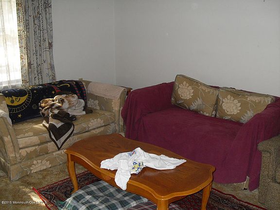 5th image of 422C Chatham Ct #100C