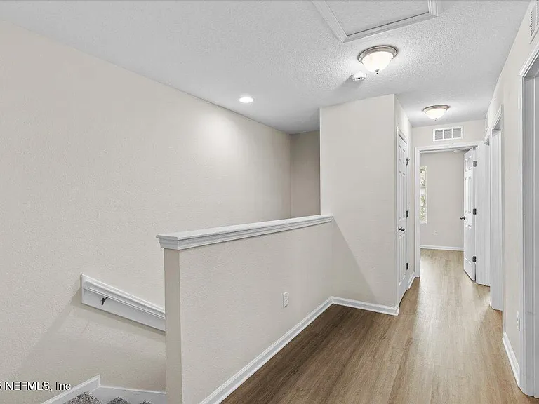 8206 Halls Hammock Ct — Photo 15